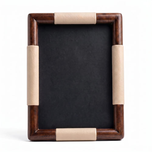 Bold Photo Frame (Walnut)