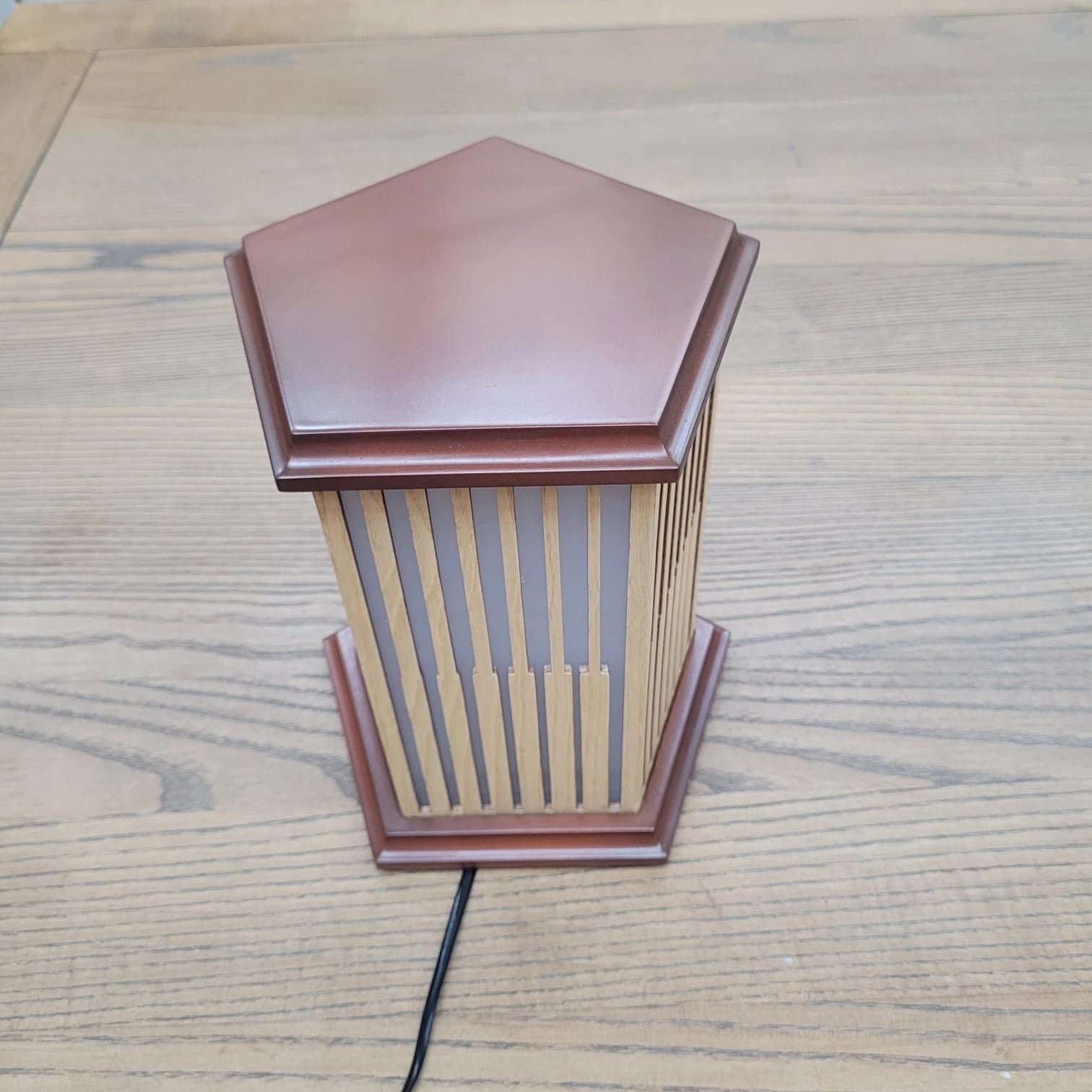 Optilume Table Lamp